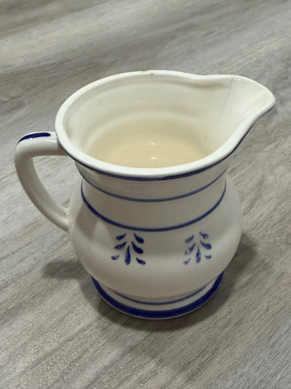 Royal Sealy vintage royal